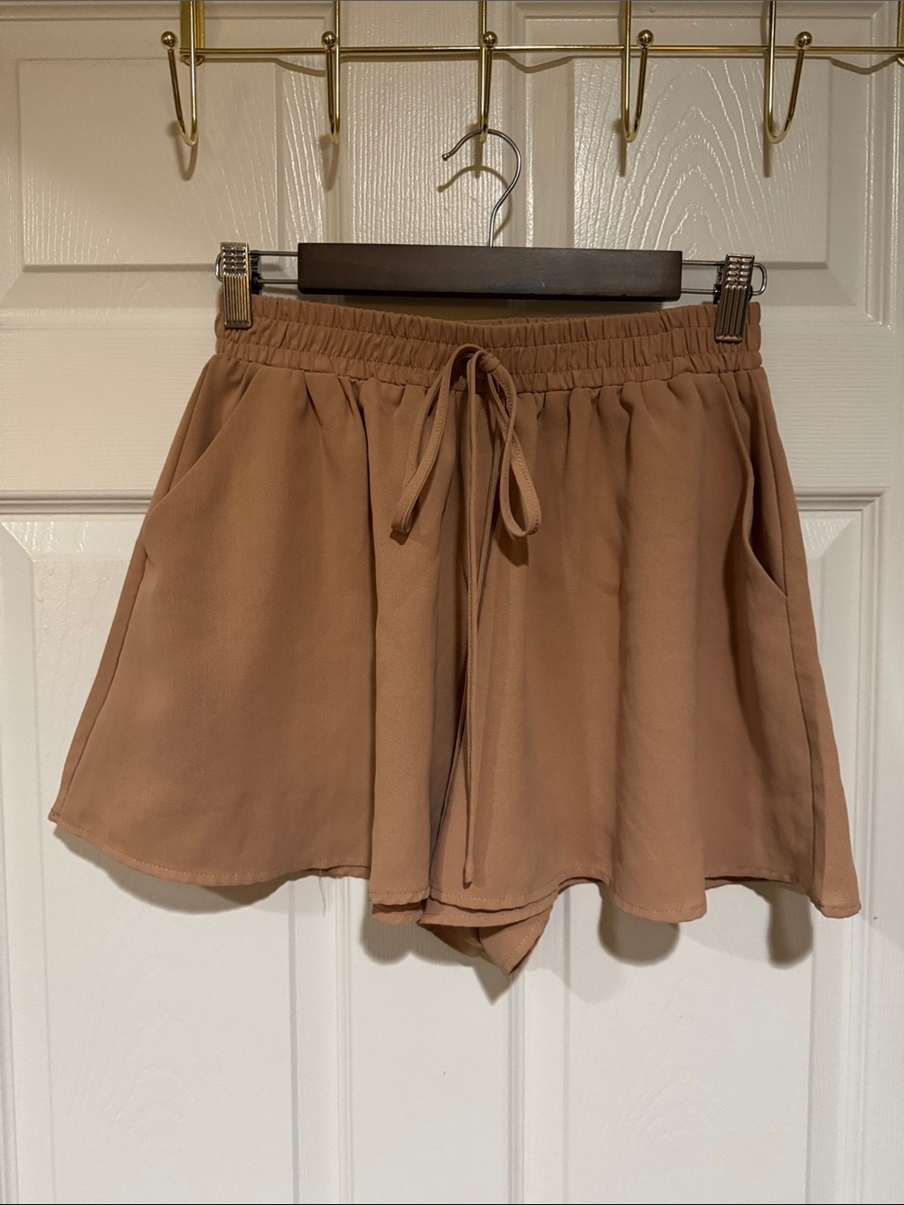 Women's Drawstring Flowy Shorts in Light Brown